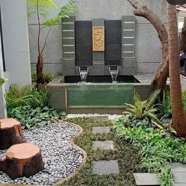 Jasa Tukang Taman di Sentul: Taman Minimalis - Vertical Garden